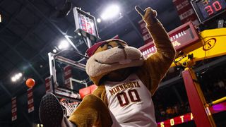 Tracking Trends: Minnesota is a covering machine  (College Basketball). Photo by Harrison Barden, USA TODAY Sports