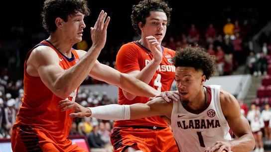 Clemson vs. Alabama prediction: Who’ll make hoop history? (College Basketball)