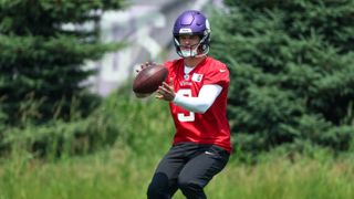 J.J. McCarthy: Hop on Vikings QB’s bandwagon (NFL). Photo by Matt Krohn, Imagn Images