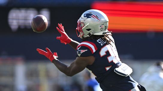 Super Bowl 60 Pick: Stevenson's Sticky Fingers . Photo by Brian Fluharty-Imagn Images