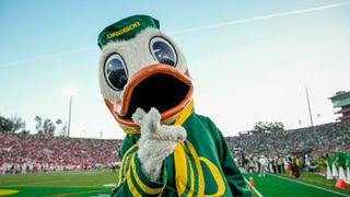 CFB Week 7 Forecast: Indiana travels the Oregon Trail (College Football). Photo by Adam Cairns/Columbus Dispatch / USA TODAY NETWORK via Imagn Images