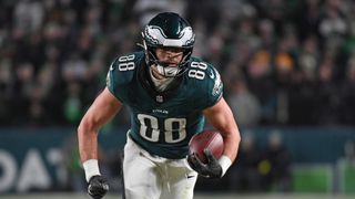 Super Bowl prop bets: Dallas Goedert (NFL). Photo by Eric Hartline, Imagn Images